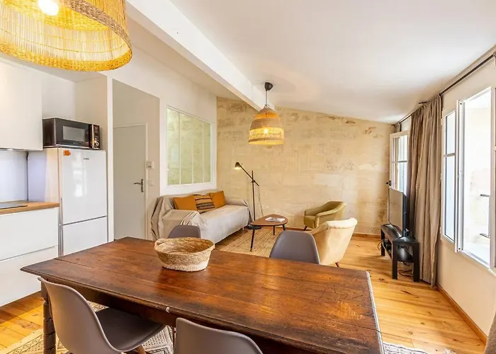 Jardin Public : T3 Renove Immeuble Pierre