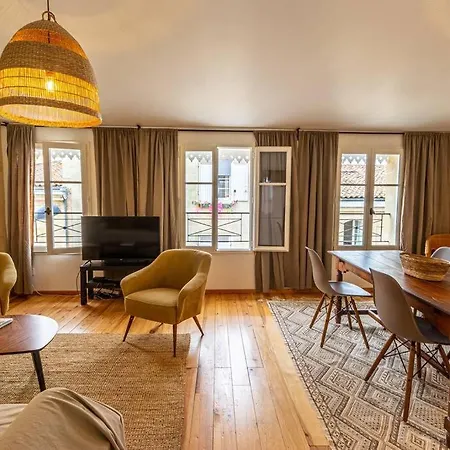 Appartement Jardin Public : T3 Renove Immeuble Pierre